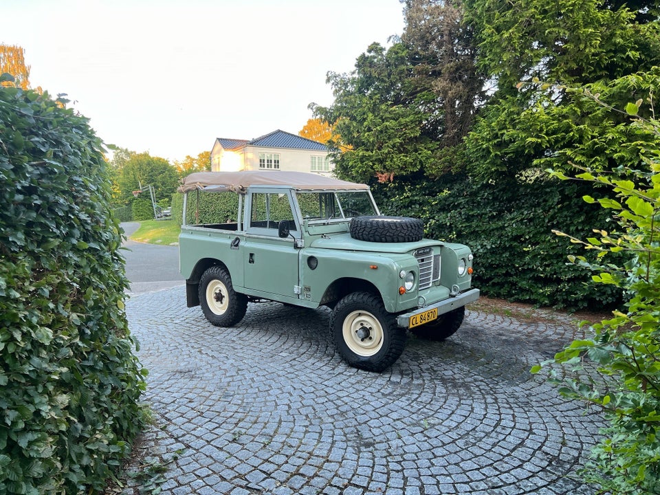 Land Rover Serie III 2,3 D 109" Hard Top 3d
