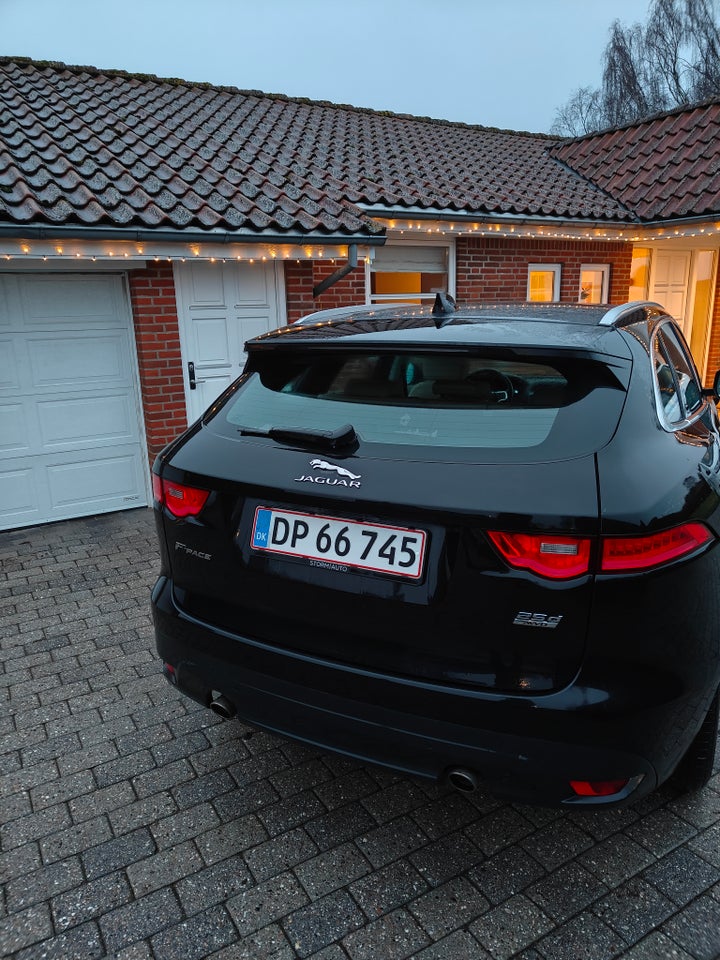 Jaguar F-Pace 2,0 D240 Pure aut. AWD 5d