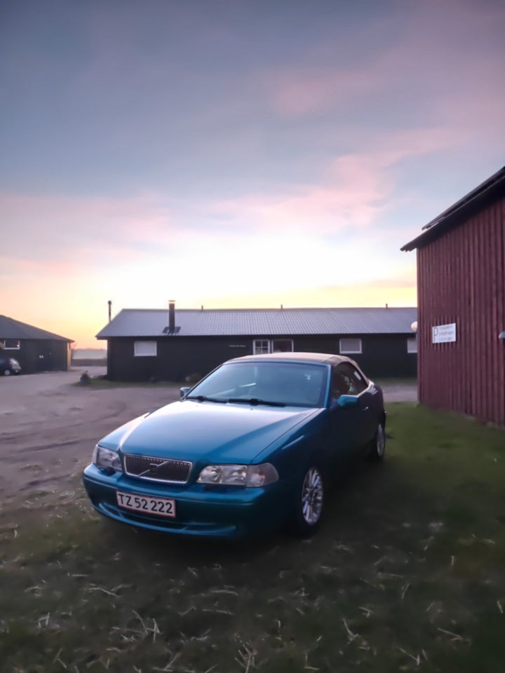 Volvo C70 2,4 T Coupé aut. 2d