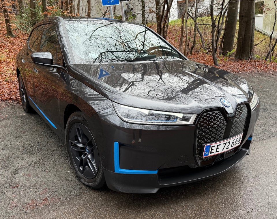 BMW iX xDrive40 5d