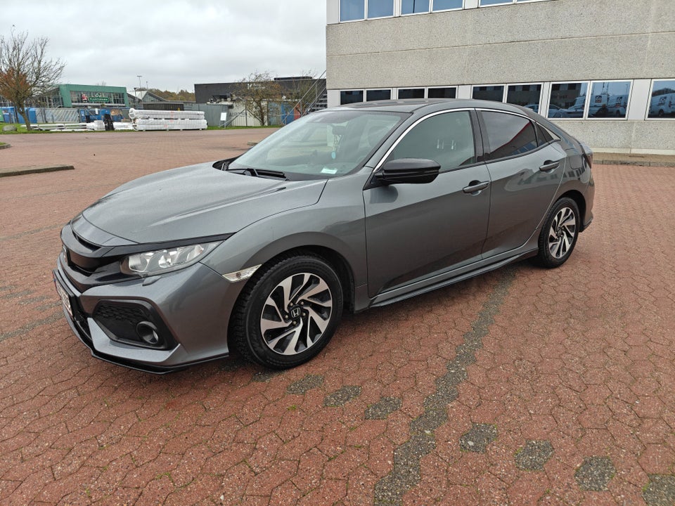 Honda Civic 1,0 VTEC Turbo Elegance 5d