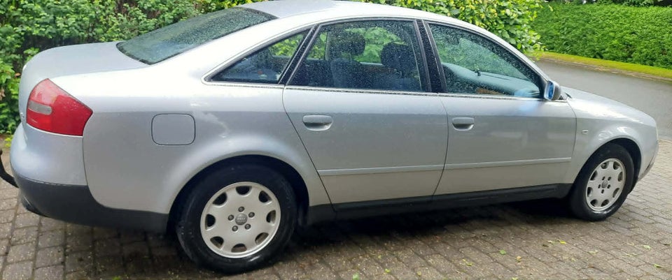 Audi A6 2,4 V6 Tiptr. 4d