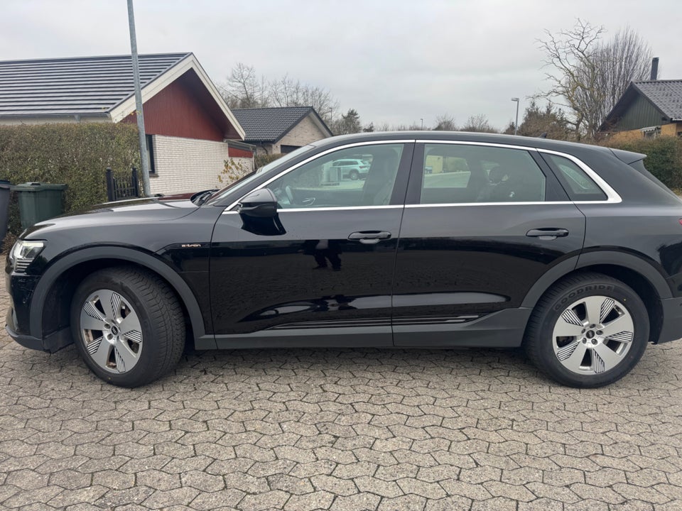 Audi e-tron 50 S-line Prestige quattro 5d