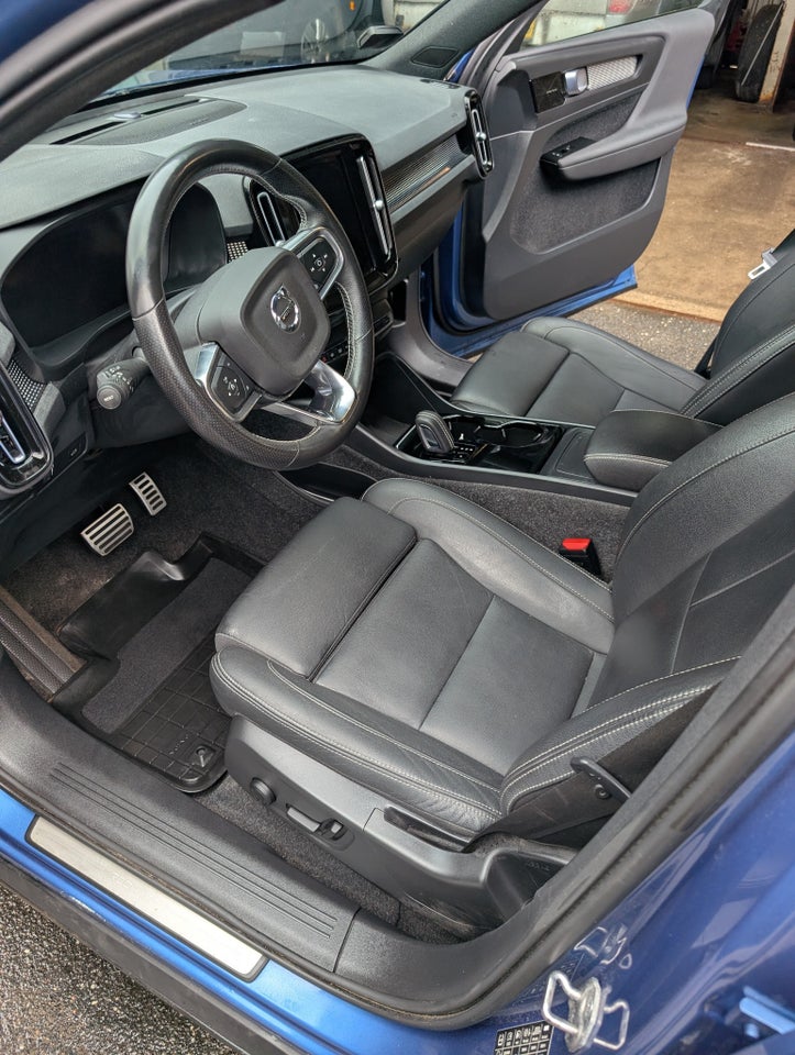 Volvo XC40 P8 ReCharge Twin R-Design 5d