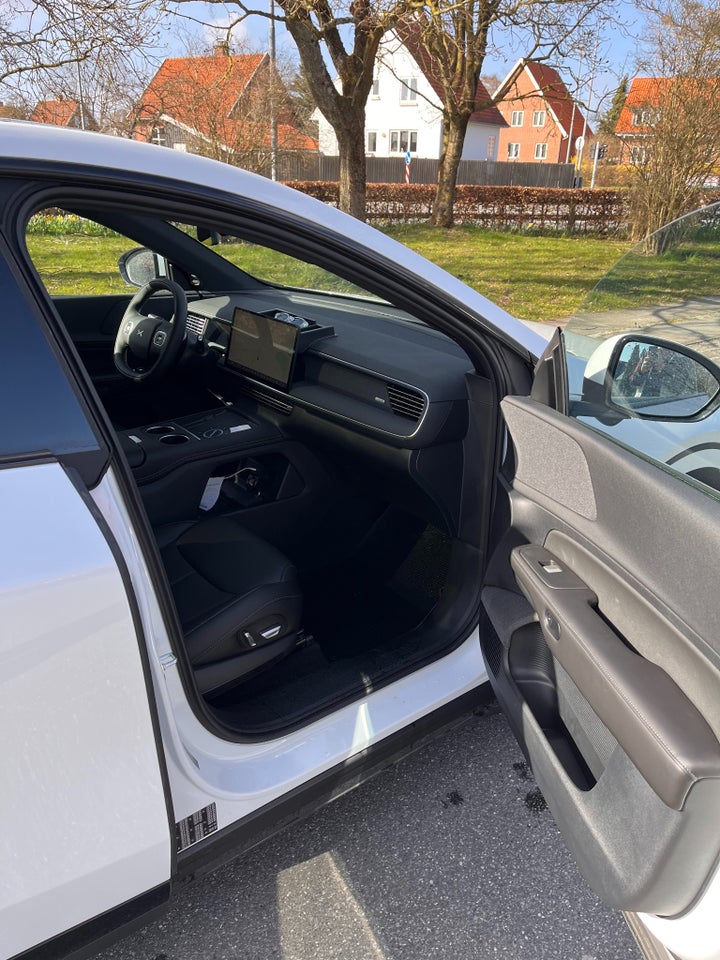 Xpeng G6 Standard Range 5d