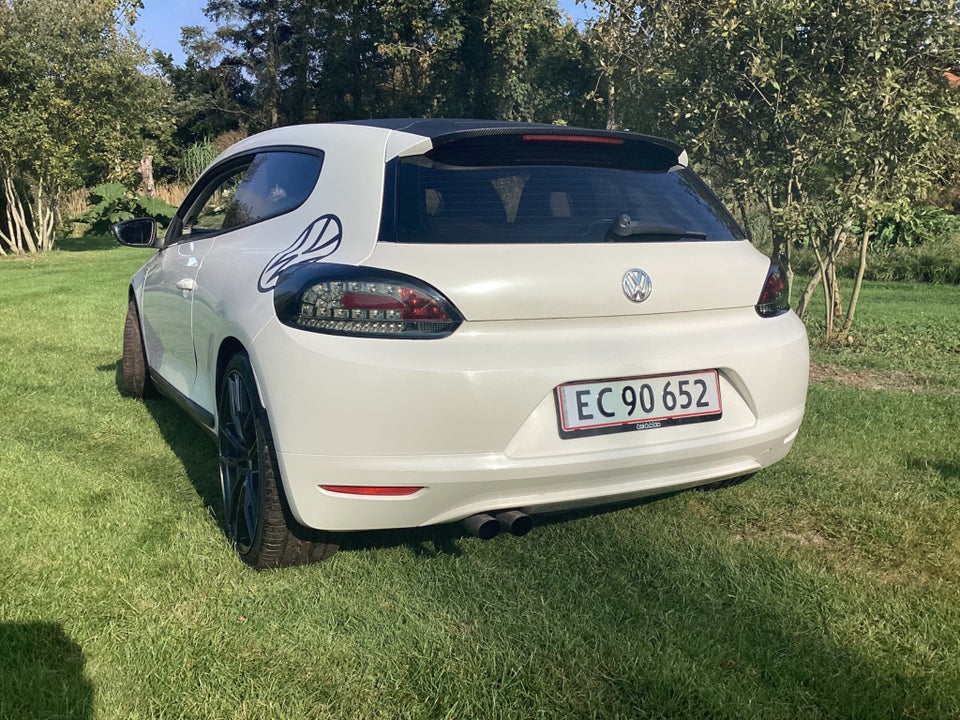 VW Scirocco 2,0 TDi 140 Sport DSG 3d