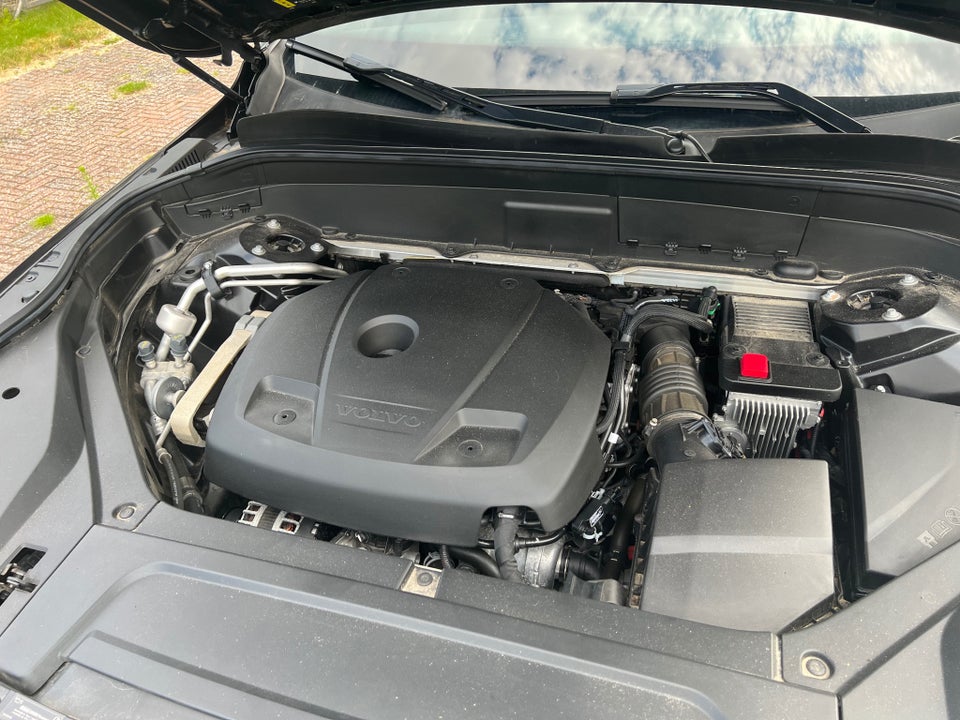 Volvo XC90 2,0 T6 310 R-Design aut. AWD 5d