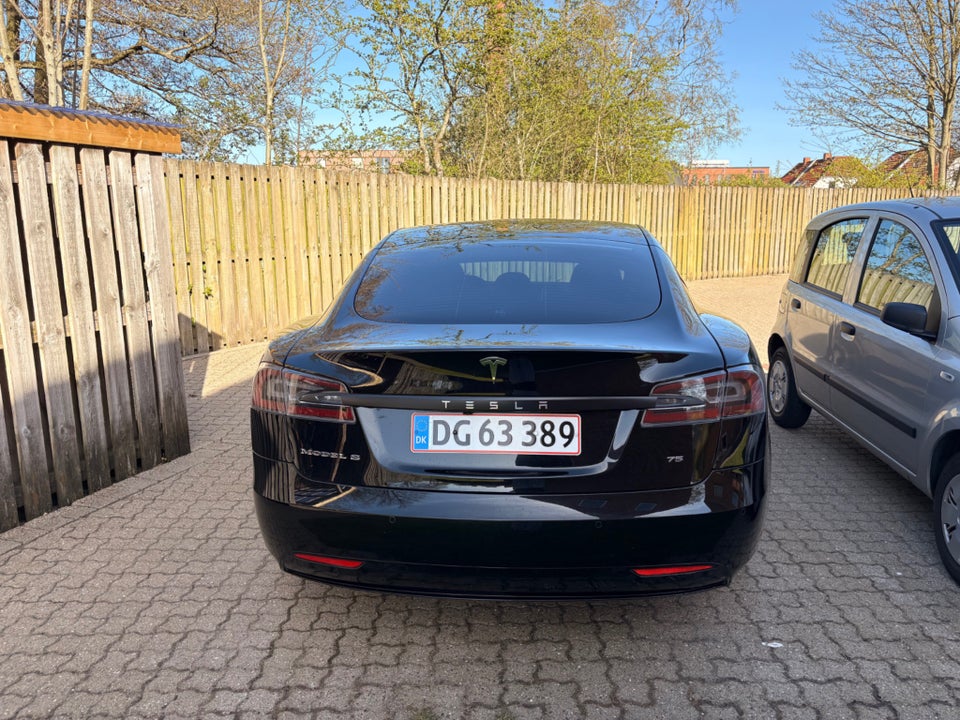 Tesla Model S 75 5d