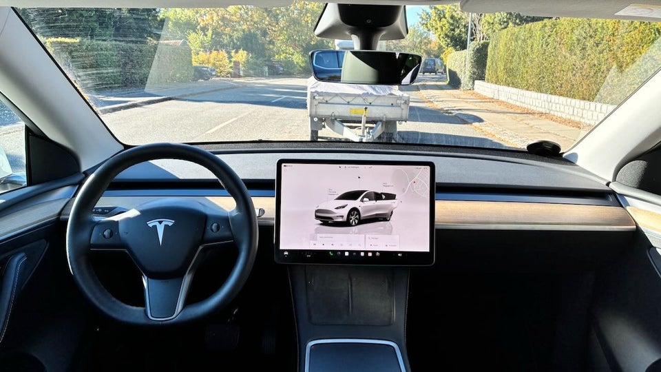 Tesla Model Y Long Range AWD 5d