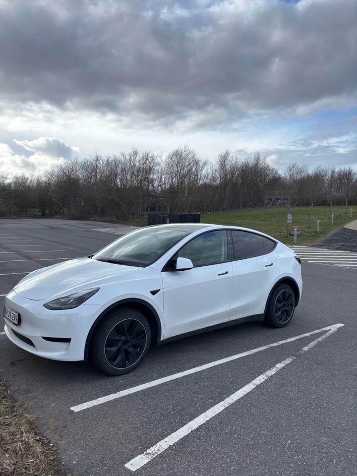 Tesla Model Y Long Range RWD 5d