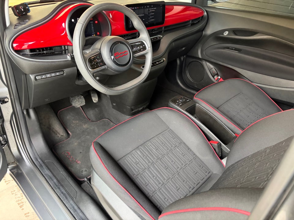 Fiat 500e 24 Action 3d