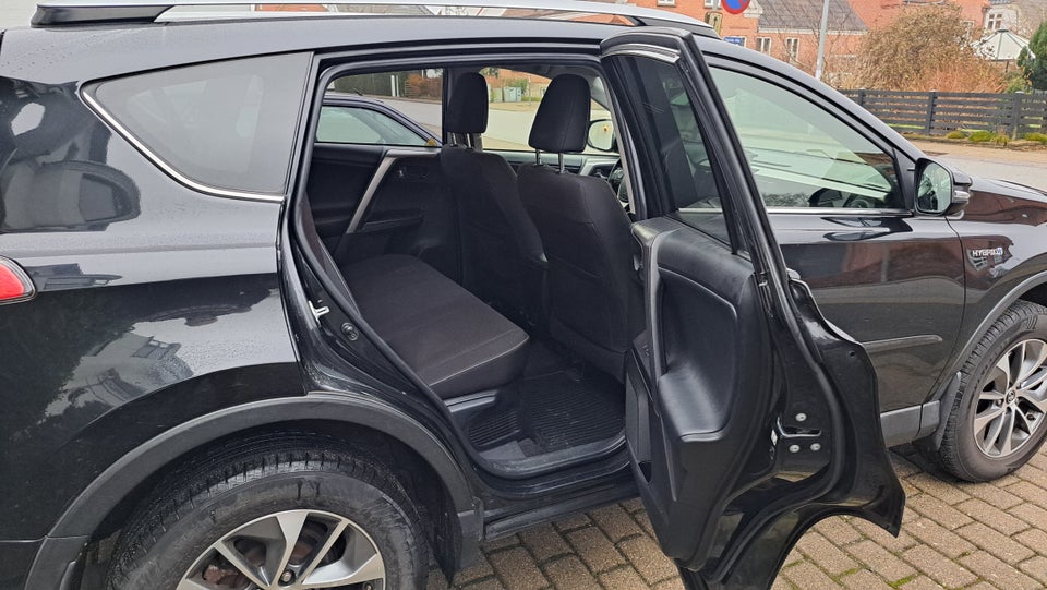 Toyota RAV4 2,5 Hybrid H3 MDS 5d