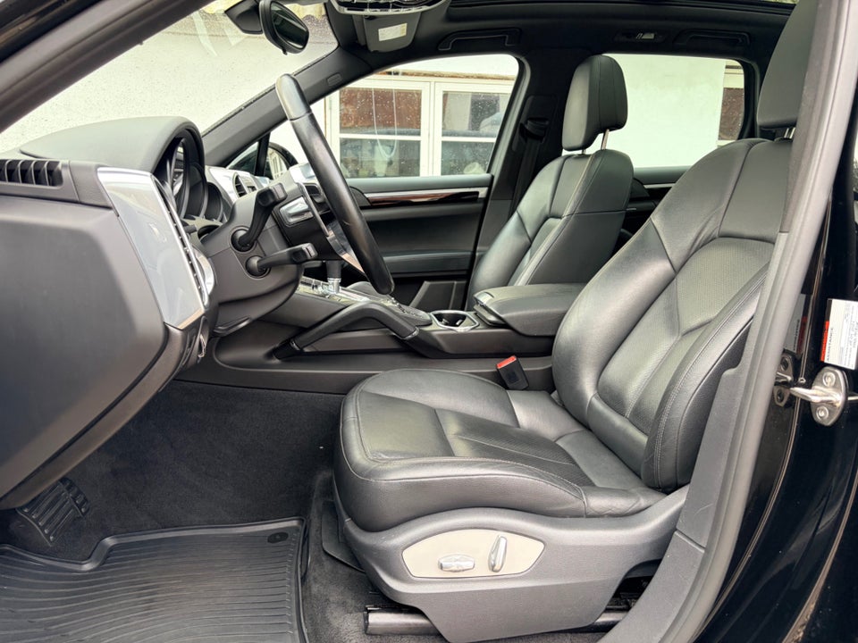 Porsche Cayenne 3,0 D Tiptr. 5d