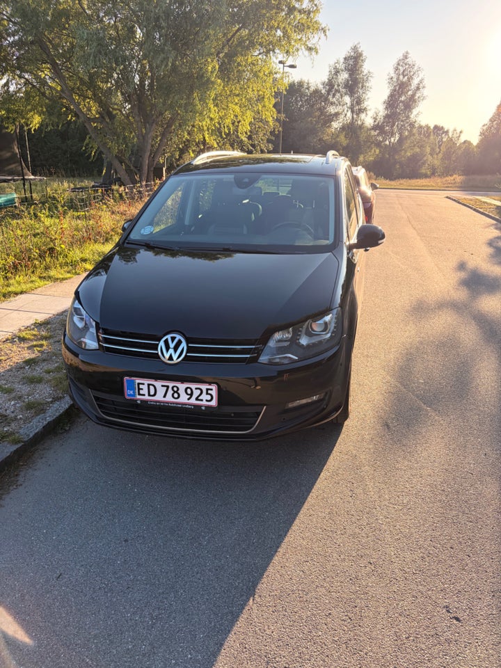 VW Sharan 2,0 TDi 140 Highline DSG BMT 5d