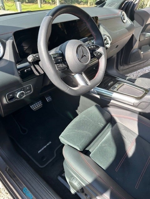 Mercedes EQA300 AMG Line 4Matic 5d