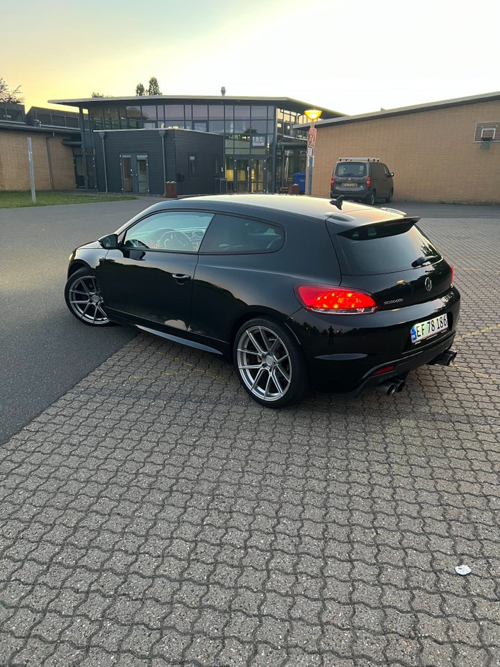 VW Scirocco 2,0 TDi 177 R-line 3d