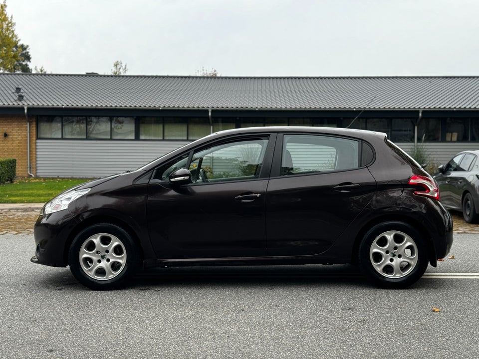 Peugeot 208 1,2 VTi Access 5d