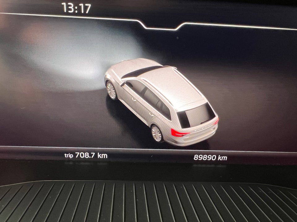 Skoda Superb 1,4 TSi iV Plus Combi DSG 5d