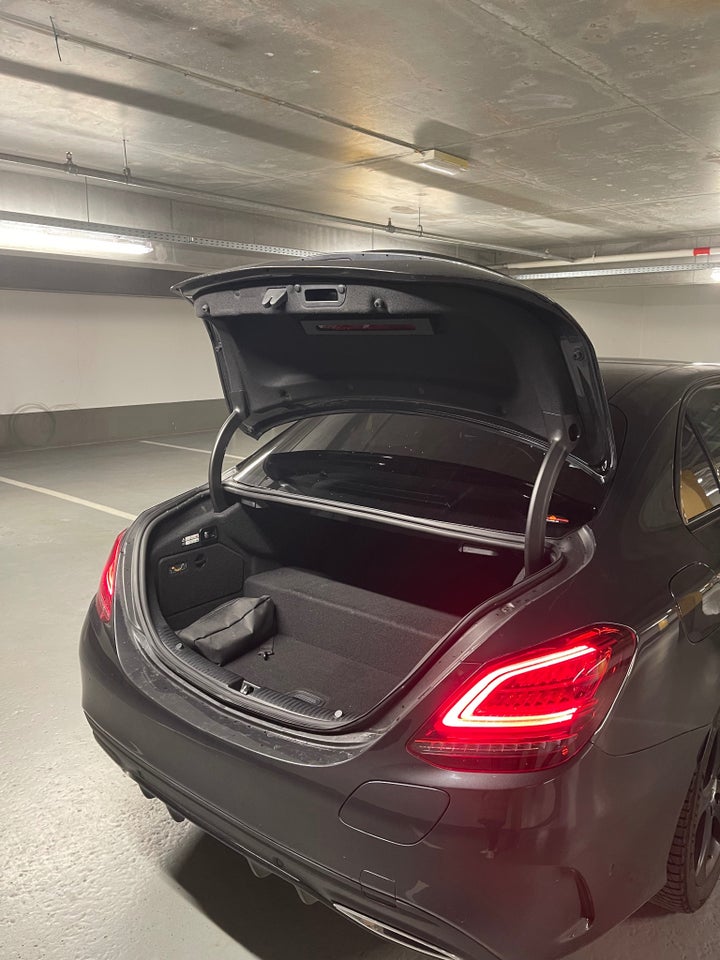 Mercedes C300 de 2,0 AMG Night Edition aut. 4d