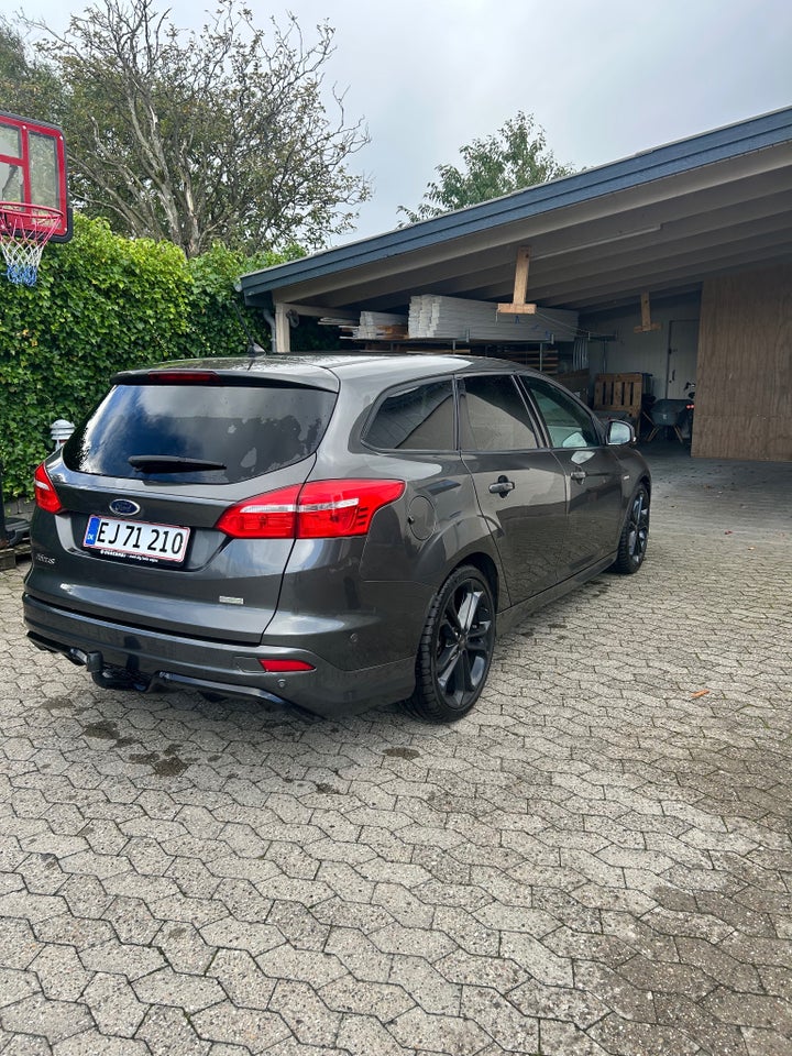 Ford Focus 1,0 SCTi 125 ST-Line stc. 5d