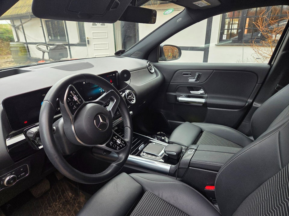 Mercedes EQA250 Progressive 5d