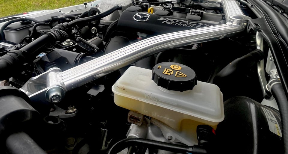 Mazda MX-5 2,0 SkyActiv-G 160 RF Sport 2d