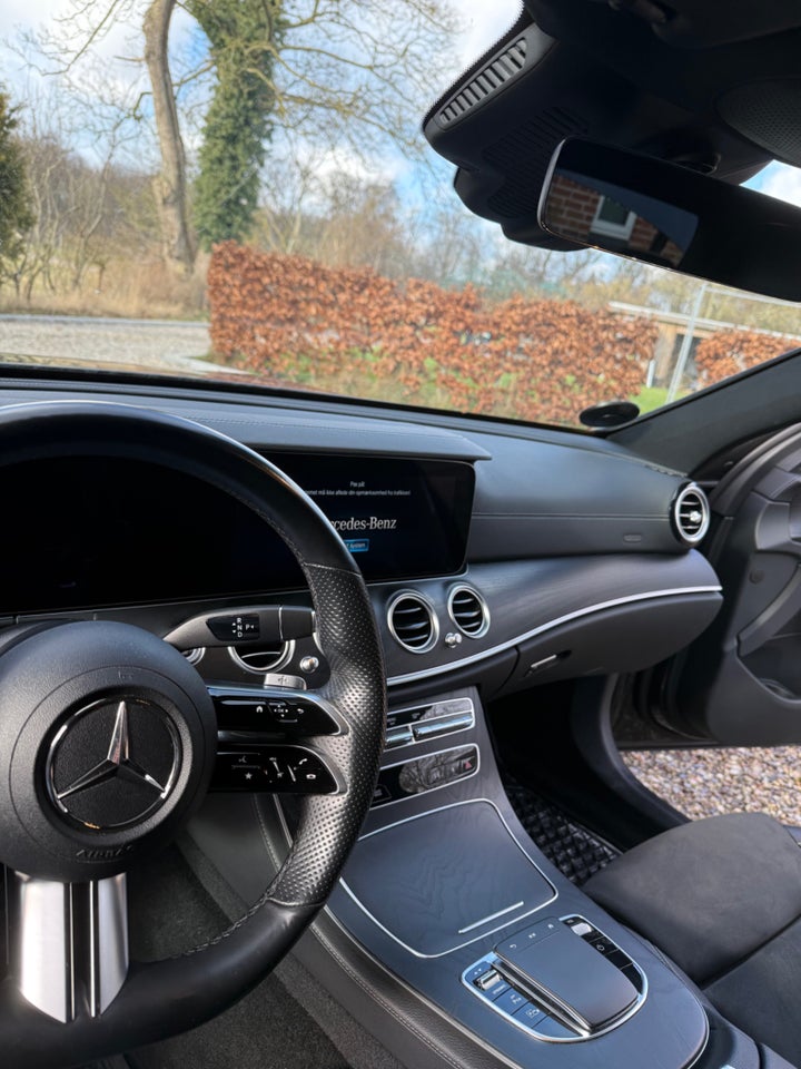 Mercedes E300 de 2,0 AMG Line aut. 4d