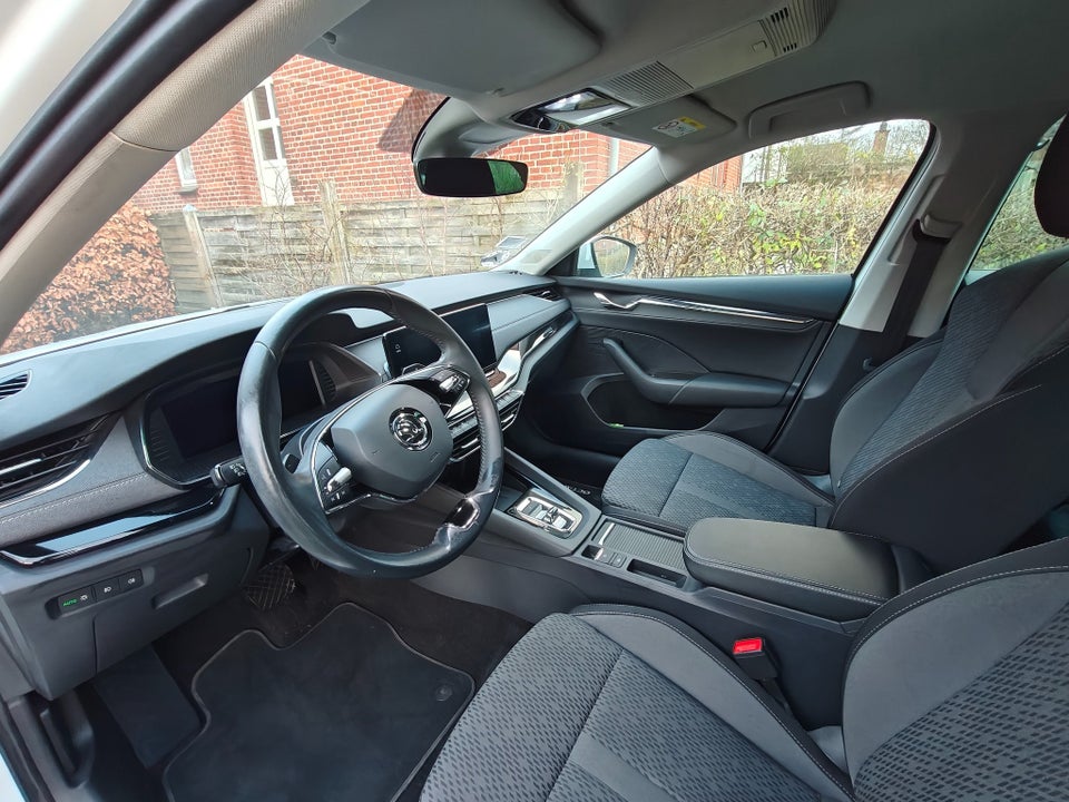 Skoda Octavia 1,4 TSi iV Plus Combi DSG 5d