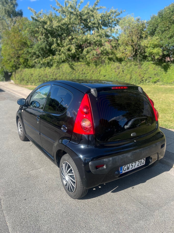 Peugeot 107 1,0 Active 5d