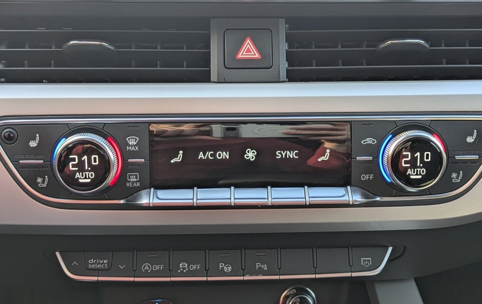 Audi A4 45 TDi Advanced plus Avant quattro Tiptr. 5d