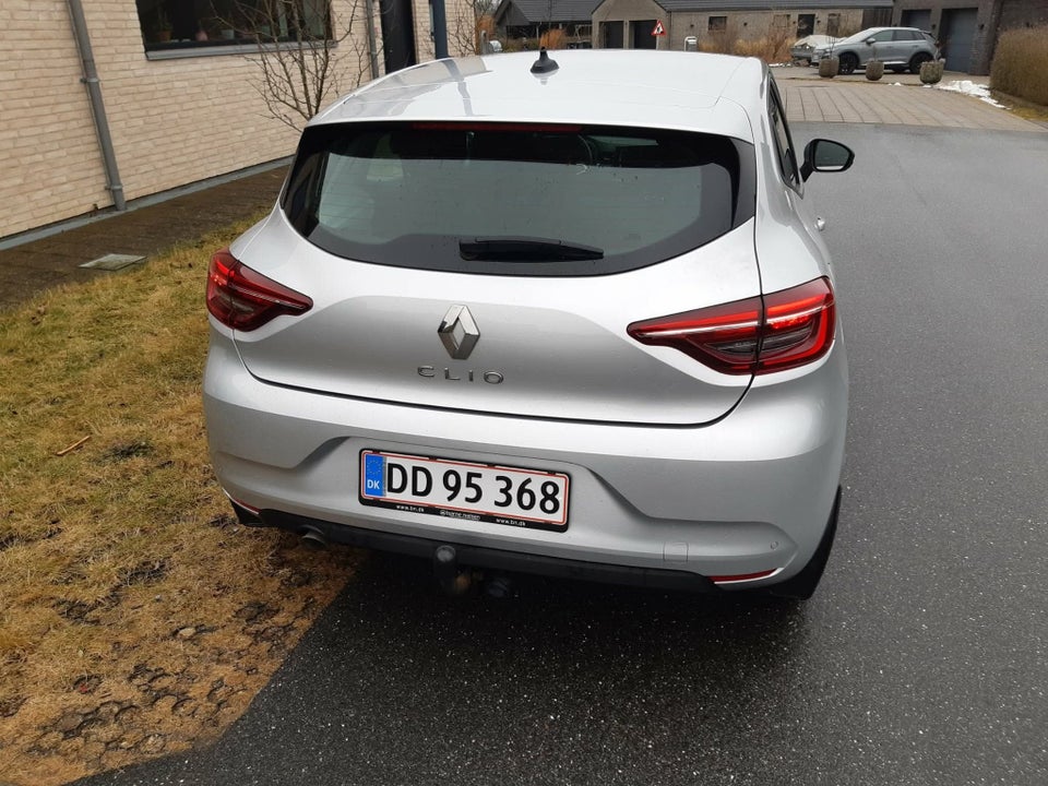 Renault Clio V 1,0 TCe 90 Zen X-tr. 5d