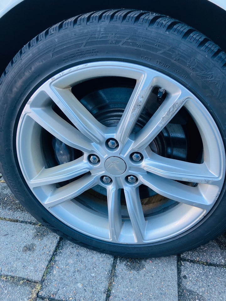 Tesla Model S 70D 5d