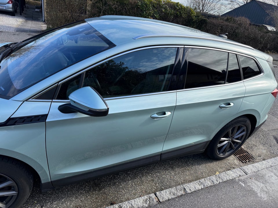 Skoda Enyaq 80 iV Plus First Edition 5d