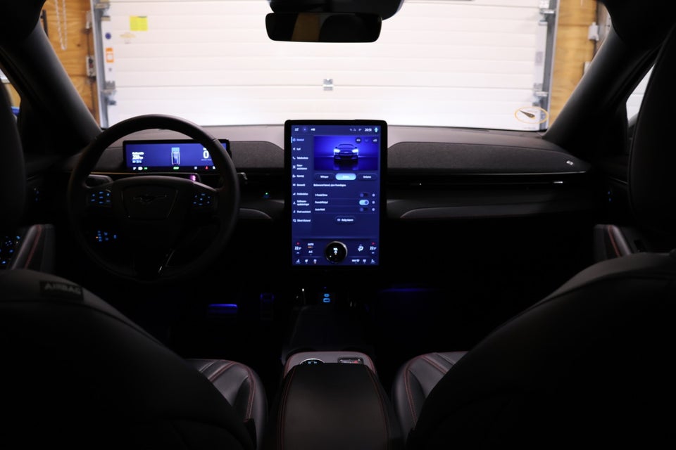 Ford Mustang Mach-E 70 Premium Standard Range AWD 5d