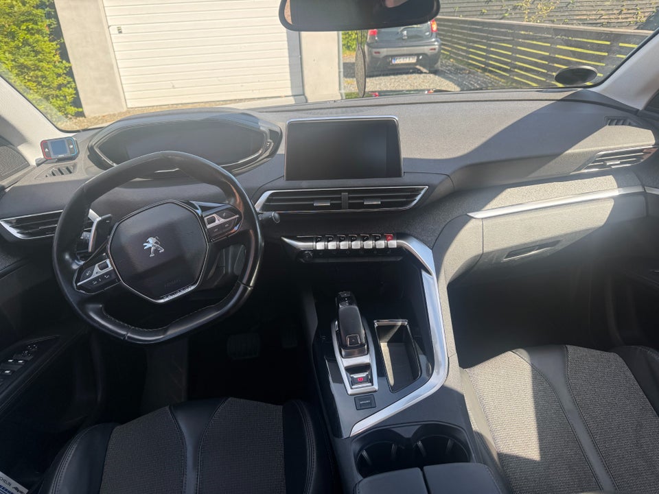 Peugeot 3008 1,6 BlueHDi 120 Allure EAT6 5d