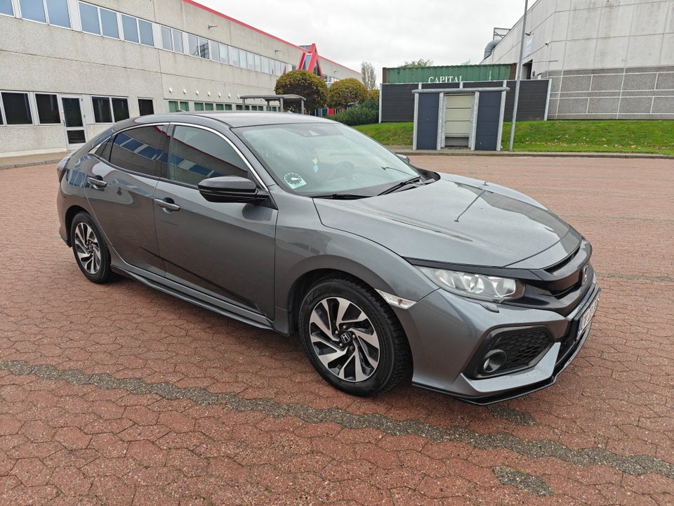 Honda Civic 1,0 VTEC Turbo Elegance 5d