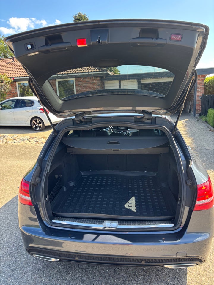 Mercedes C220 d 2,2 AMG Line stc. aut. 5d