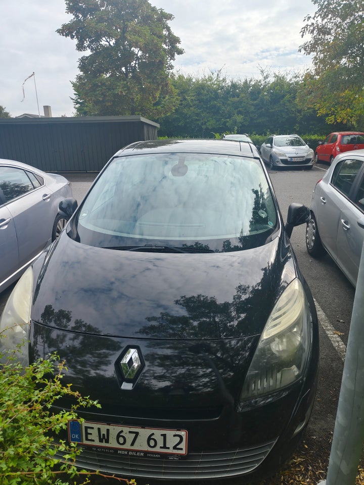 Renault Grand Scenic III 1,9 dCi 130 Dynamique 7prs 5d