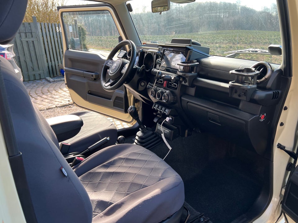 Suzuki Jimny 1,5 Adventure AllGrip 3d