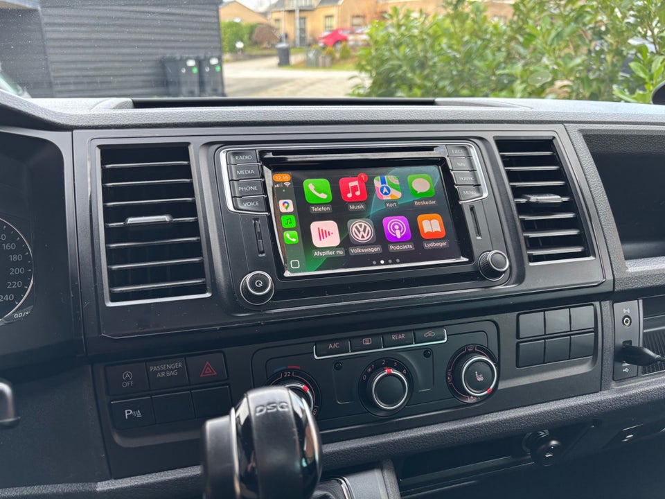 VW Caravelle 2,0 TDi 150 Comfortline DSG kort