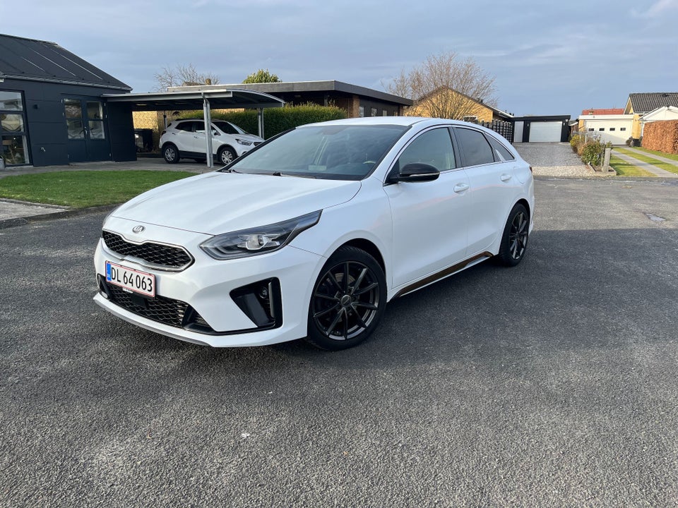Kia ProCeed 1,4 T-GDi GT-Line DCT 5d