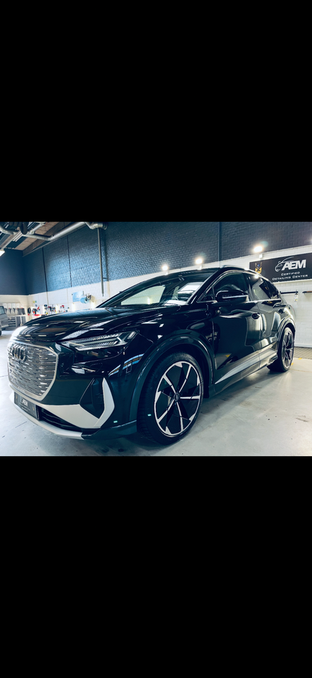 Audi Q4 e-tron 50 S-line quattro 5d