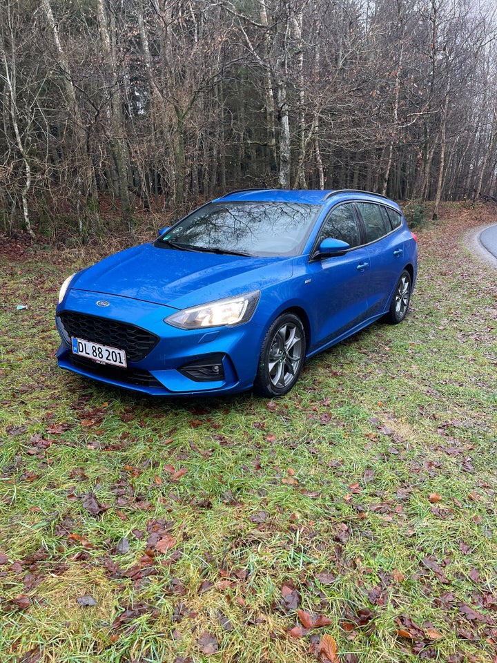 Ford Focus 1,0 EcoBoost ST-Line Business stc. 5d