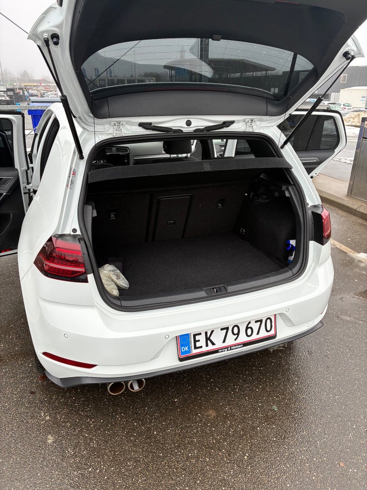 VW Golf VII 1,4 GTE DSG 5d