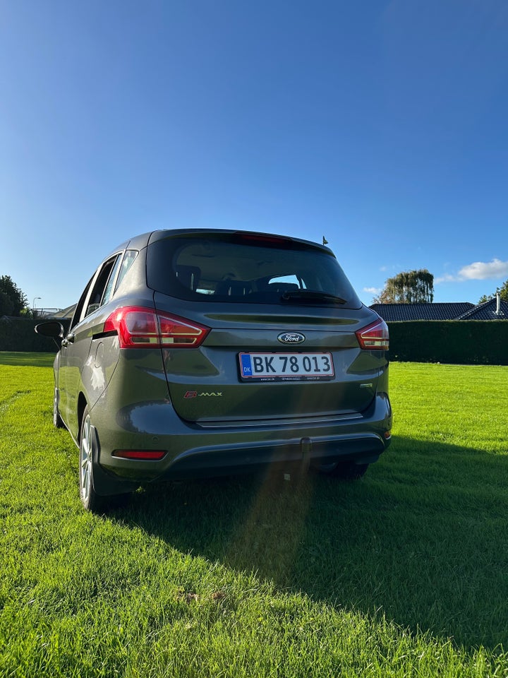 Ford B-MAX 1,0 SCTi 100 Titanium 5d