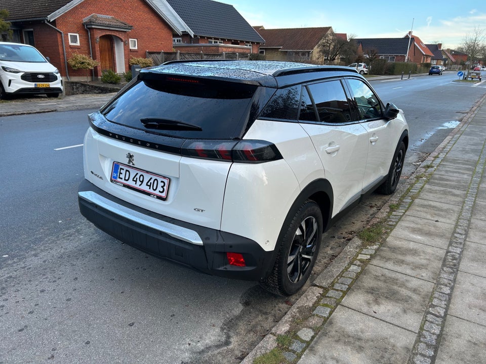 Peugeot e-2008 50 GT 5d