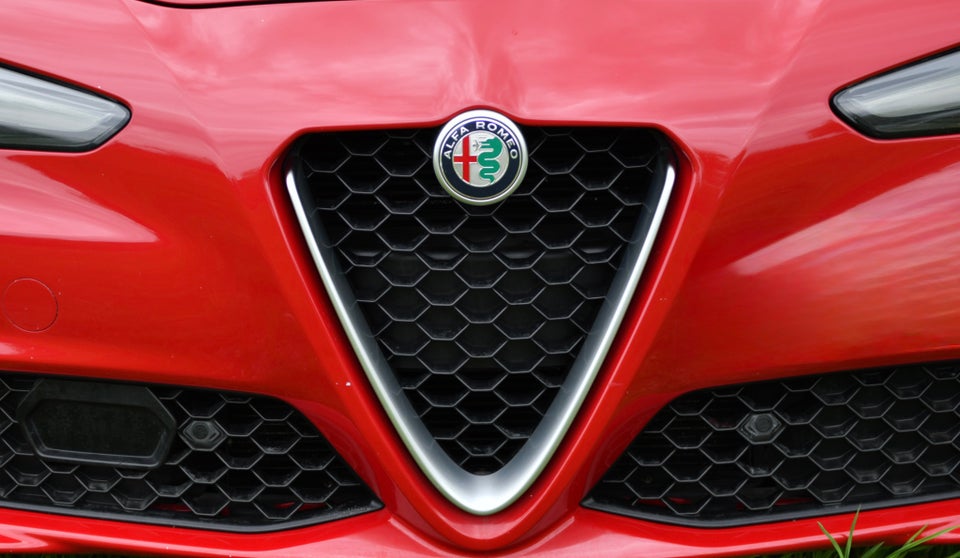 Alfa Romeo Giulia 2,0 T 200 Super aut. 4d