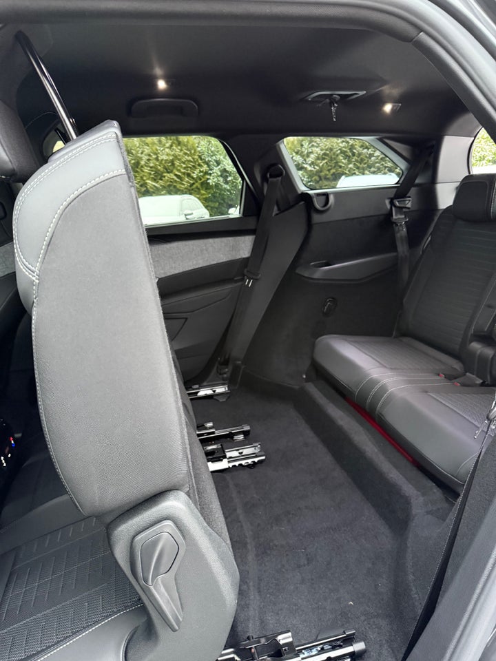 Peugeot e-5008 77 GT Pack 7prs 5d