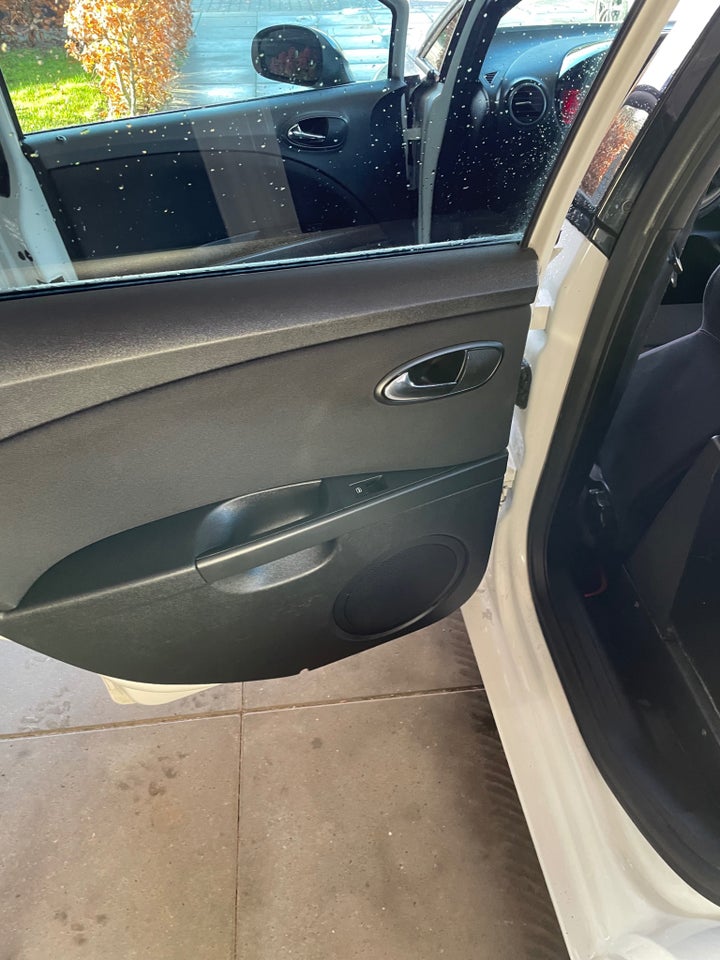 Seat Leon 2,0 TSi 241 Cupra Van 5d