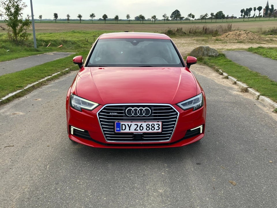 Audi A3 1,4 e-tron Sportback S-tr. 5d